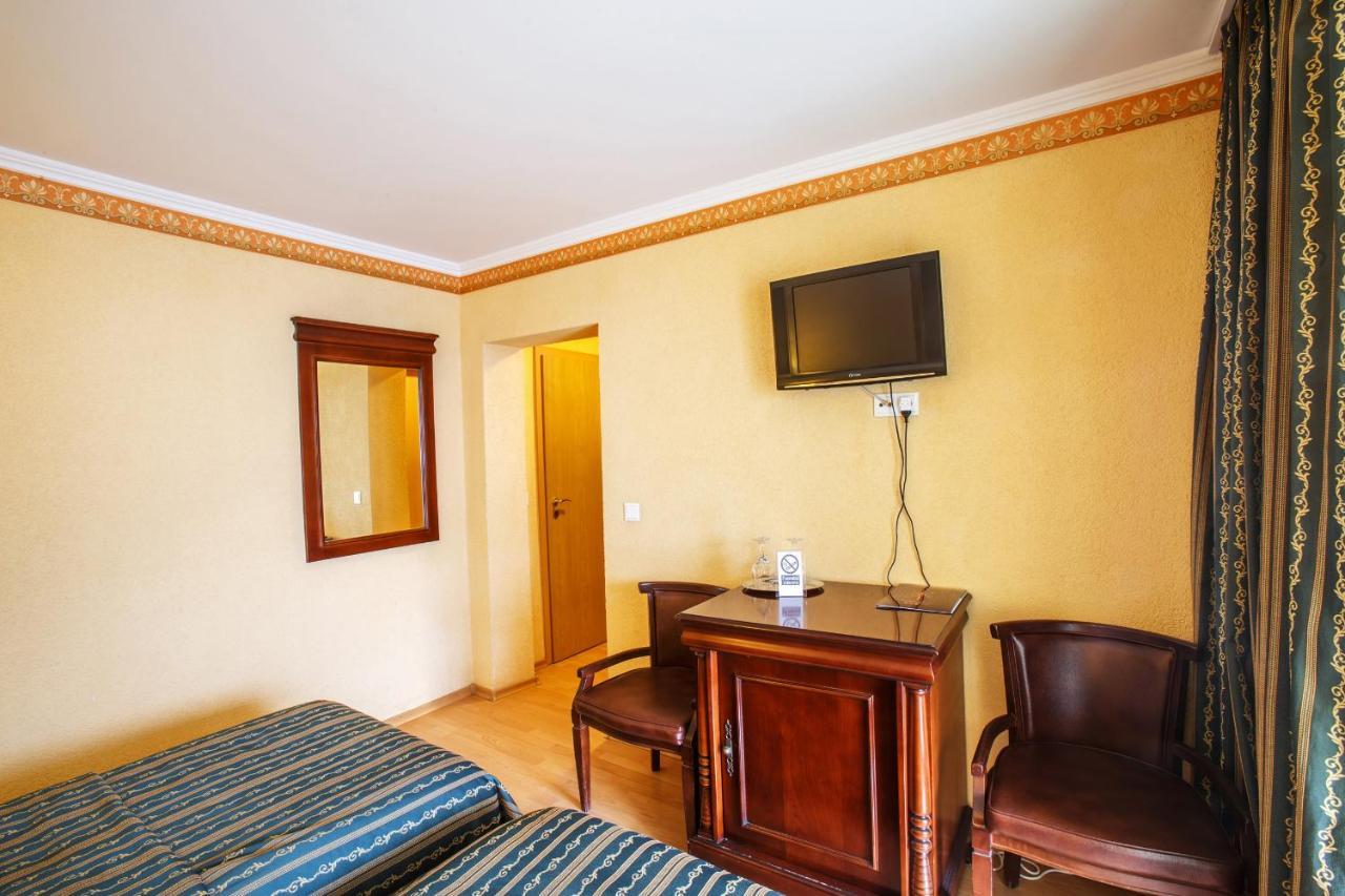 Domeniul Dracula Daneș Hotel Exterior foto